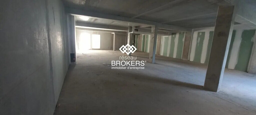 Vente Commerce 156 m² - Photo 1