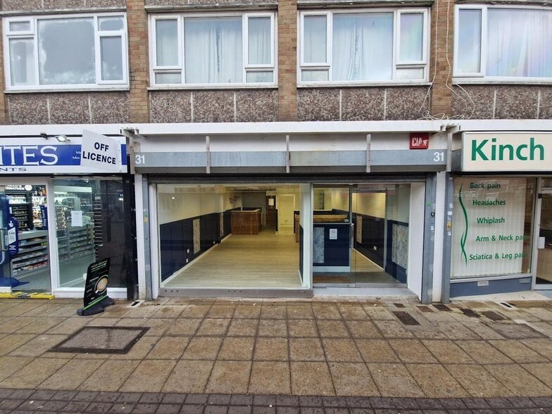 31 Market Parade, Havant to rent - Building Photo - Image 1 of 8