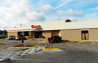 More details for 7912-8000 Lem Turner Rd, Jacksonville, FL - Retail for Rent