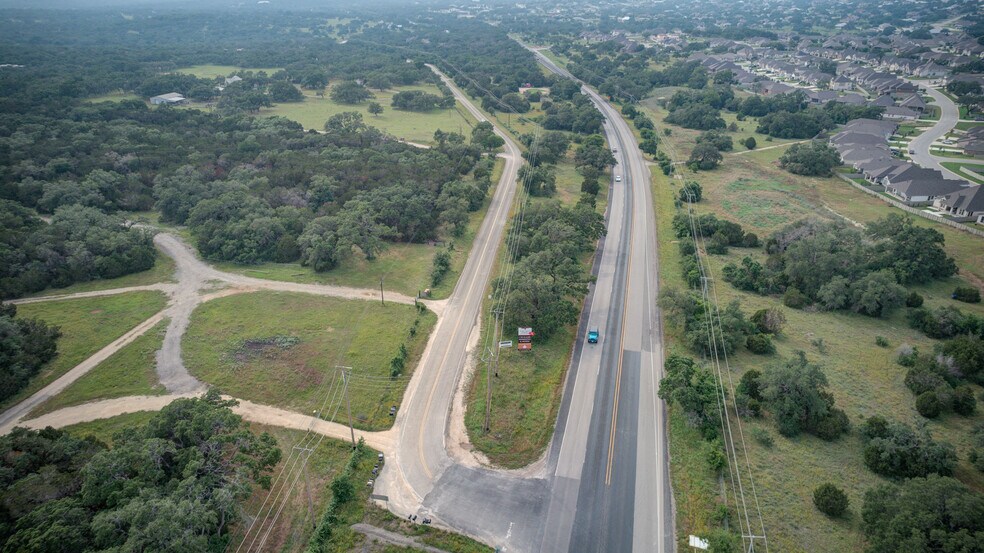 432 Herbelin Rd, New Braunfels, TX for sale - Primary Photo - Image 1 of 16