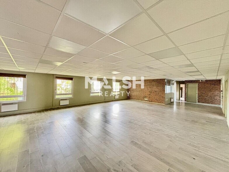 Office in Écully for sale - Interior Photo - Image 3 of 9