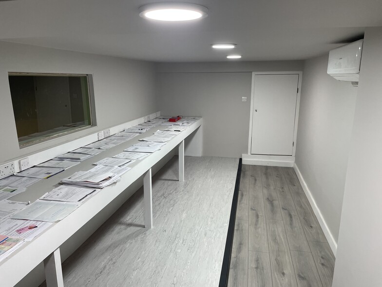 91-101 High St, Croydon to rent - Building Photo - Image 3 of 5