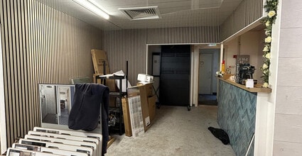 182 Smithycroft Rd, Glasgow to rent Interior Photo- Image 2 of 10