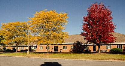 5485 W Grande Market Dr, Appleton, WI to rent Building Photo- Image 2 of 9