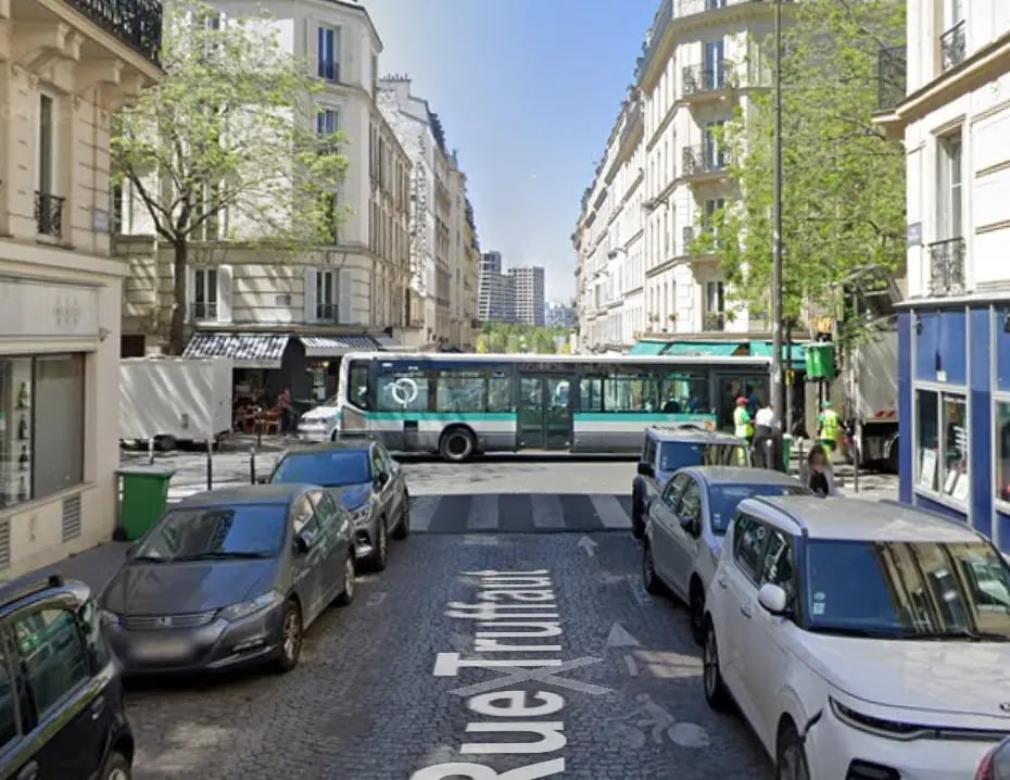 Location Commerce 60 m² - Photo 1