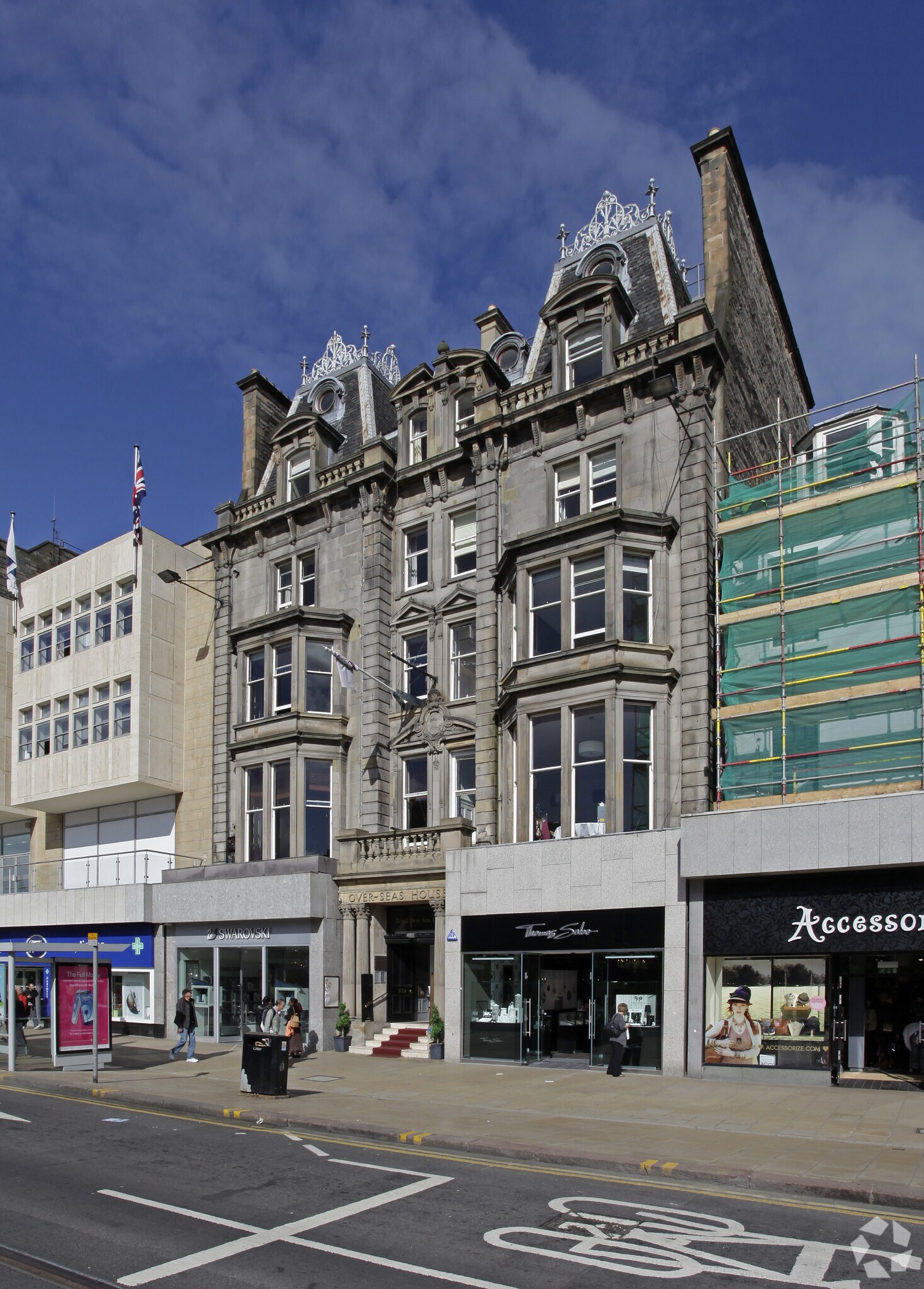 100-101 Princes St, Edinburgh for sale Primary Photo- Image 1 of 1