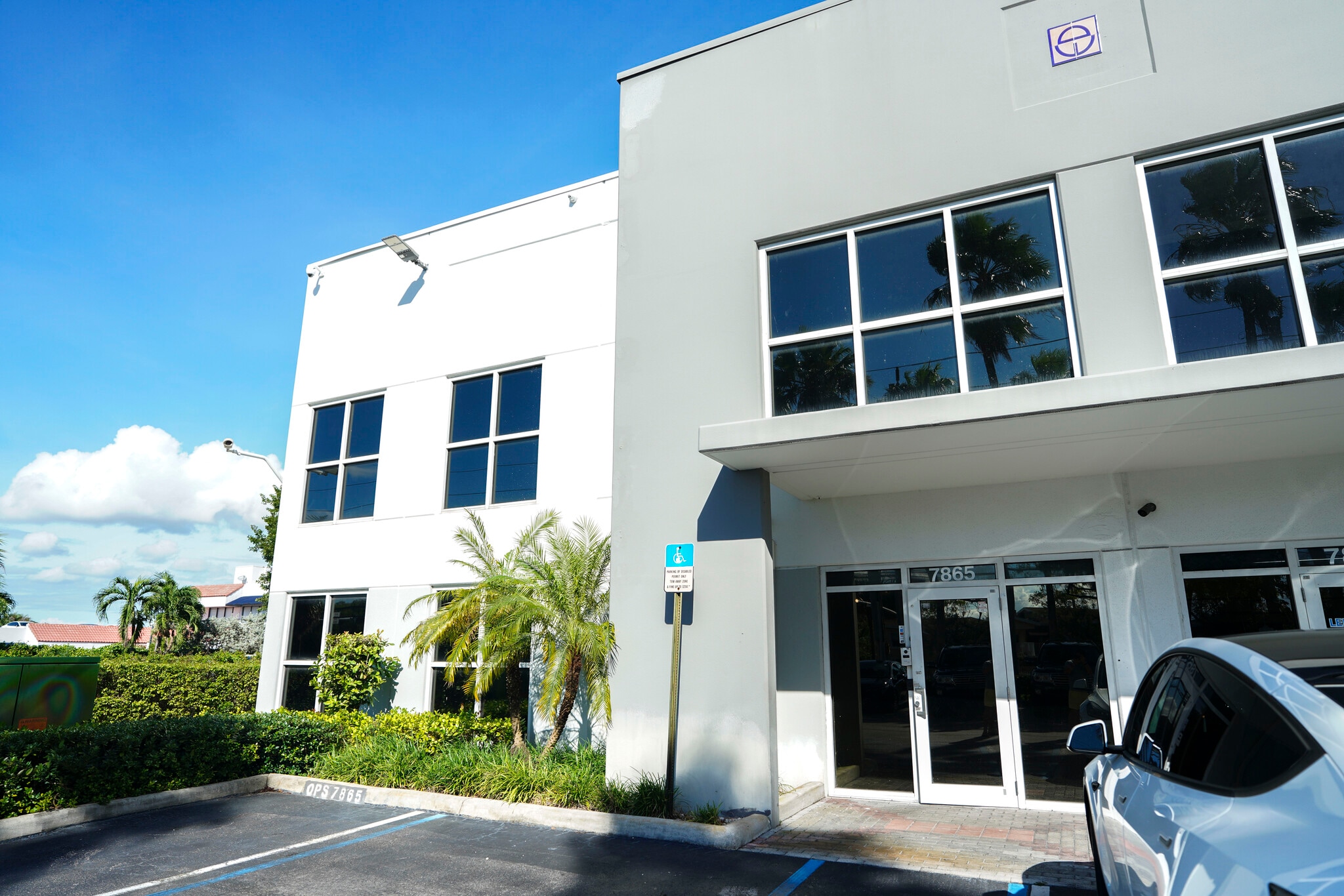 7865 NW 46th St, Doral, FL to rent Building Photo- Image 1 of 31
