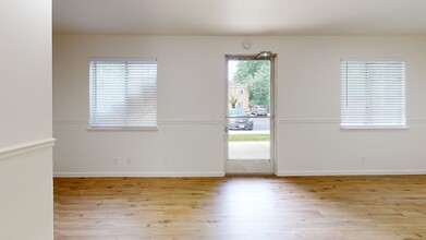 3404 Bechelli Ln, Redding, CA for rent Building Photo- Image 1 of 7