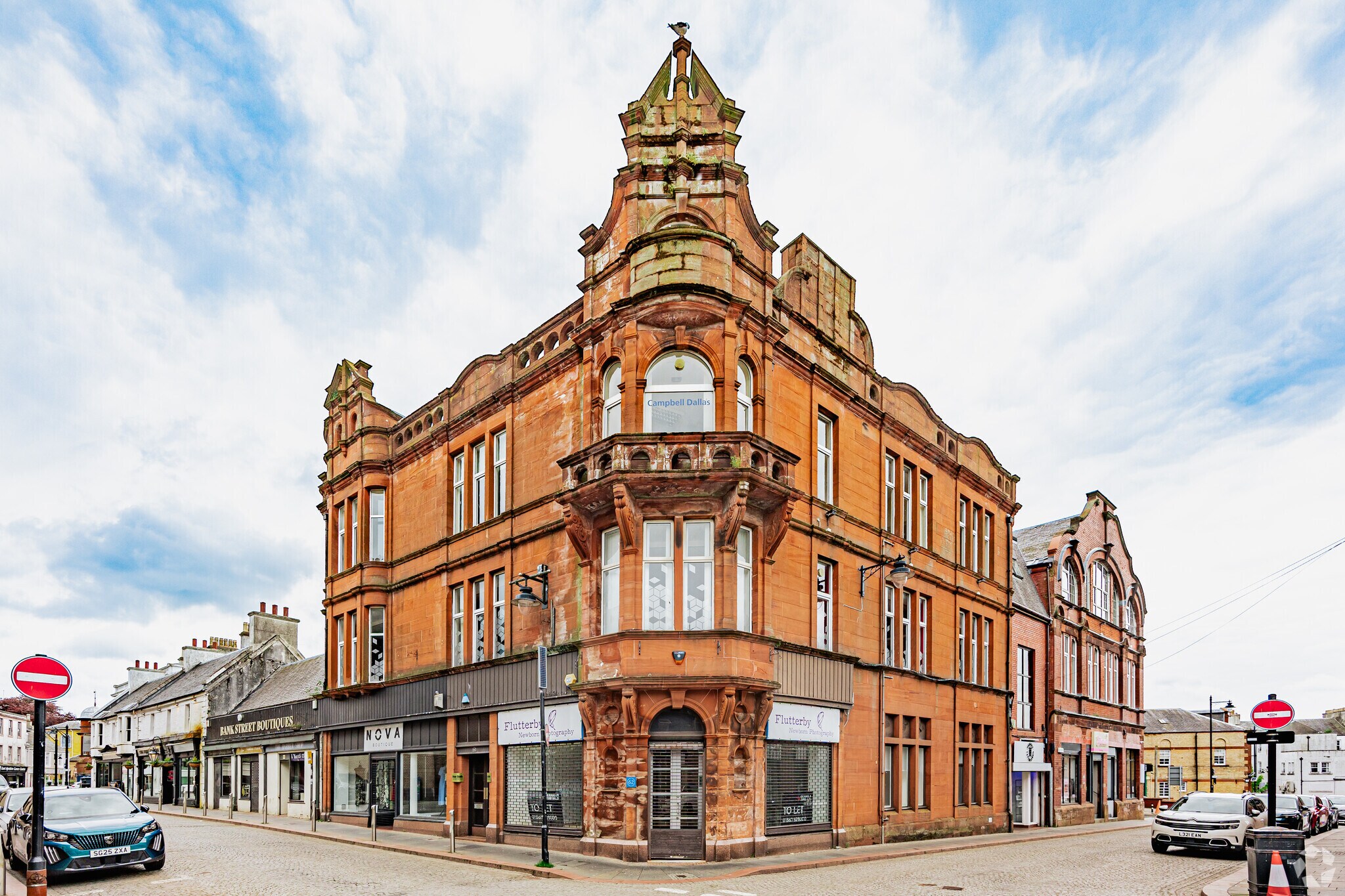 60 Bank St, Kilmarnock to rent Primary Photo- Image 1 of 13