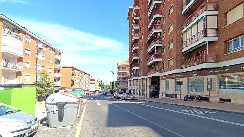 Retail in Guadalajara, Guadalajara to rent Floor Plan- Image 1 of 2