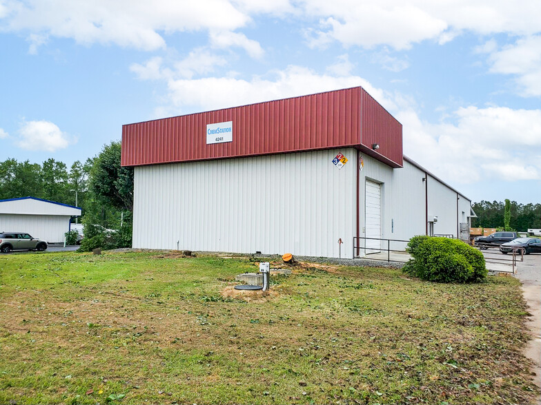 4241 US Highway 70 E, Smithfield, NC for sale - Building Photo - Image 1 of 1