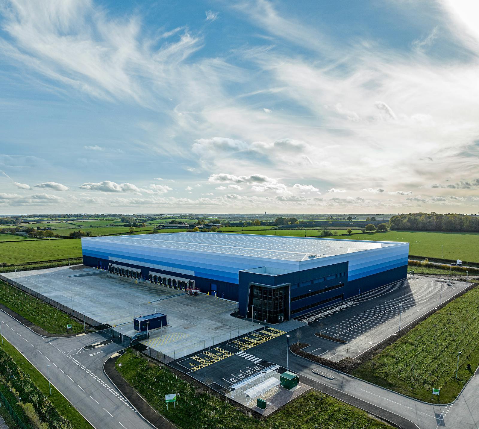 Magna Park S, Lutterworth to rent Building Photo- Image 1 of 3