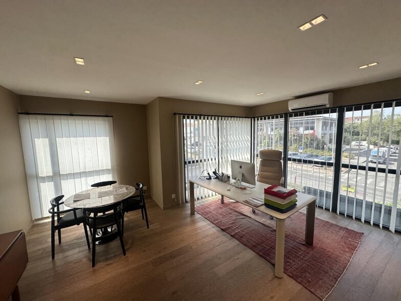 Office in Puget-sur-Argens for sale - Building Photo - Image 3 of 12