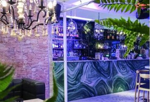 17-19 Head St, Colchester to rent - Interior Photo - Image 3 of 6