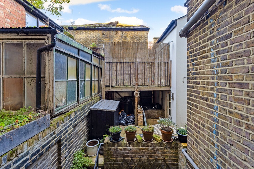 340 Old York Rd, London to rent - Building Photo - Image 2 of 24