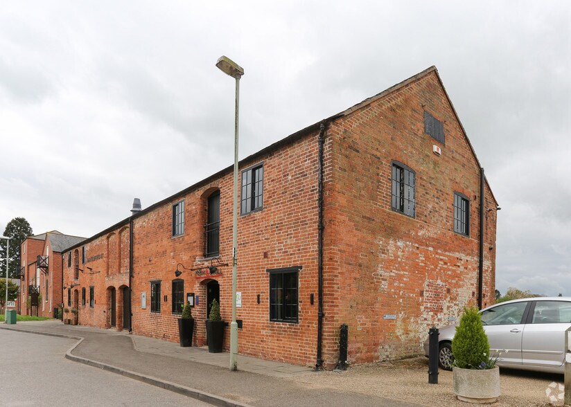 Union Whar, Market Harborough to rent - Building Photo - Image 2 of 6