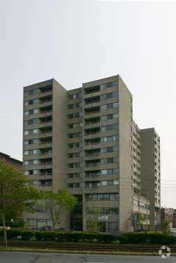 1371 Beacon St, Brookline, MA for rent - Building Photo - Image 3 of 7