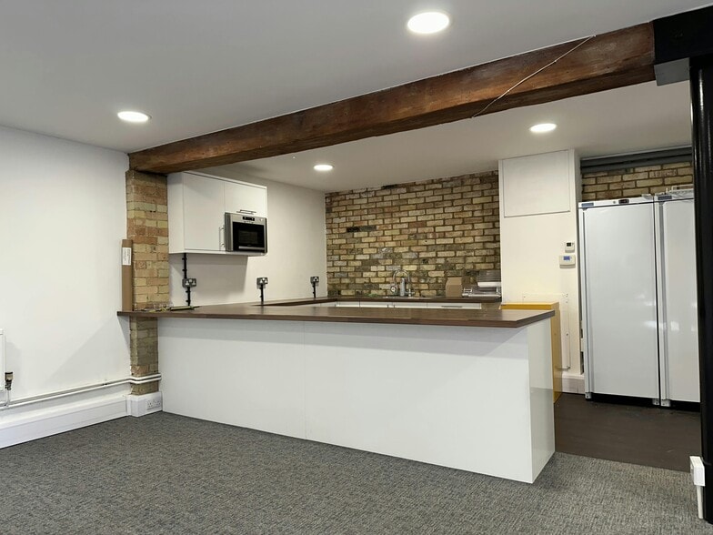 London Rd, Pampisford to rent - Interior Photo - Image 3 of 3