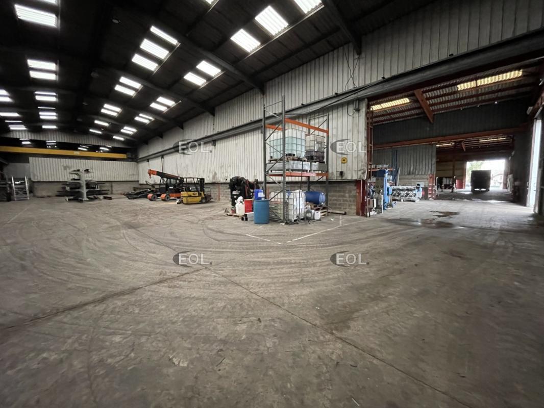 Light Industrial in SAINT-OUEN-L'AUMONE to rent Building Photo- Image 1 of 7