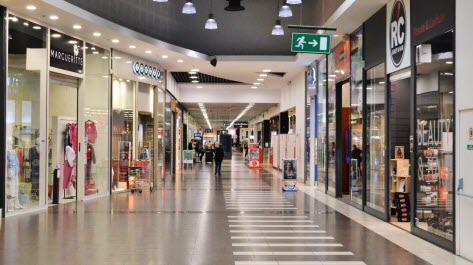 224 Avenue Charles De Gaulle, Mâcon to rent - Building Photo - Image 2 of 2