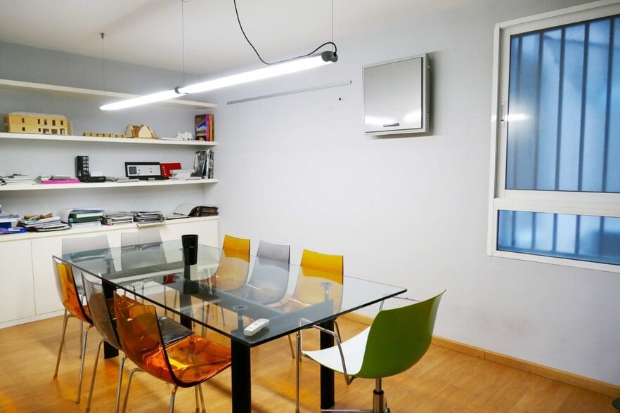 Office in València, Valencia for sale - Interior Photo - Image 1 of 11