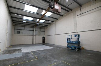 541 Blandford Rd, Poole to rent Interior Photo- Image 2 of 2