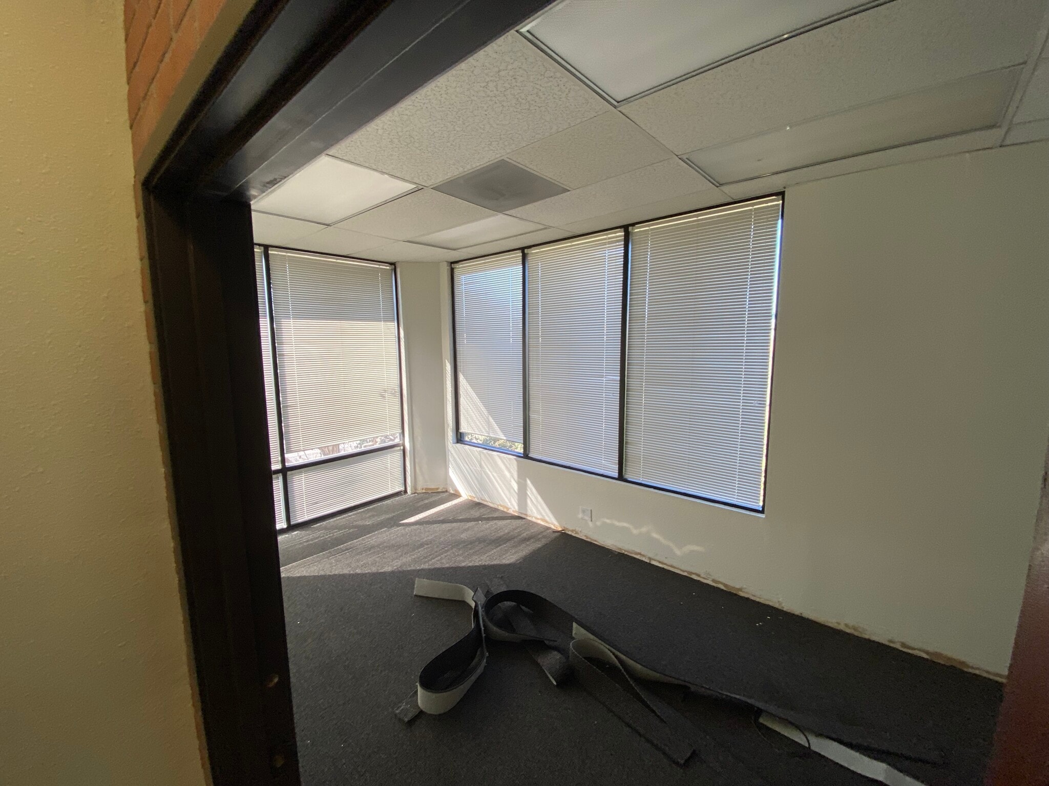 637 E Albertoni St, Carson, CA to rent Building Photo- Image 1 of 2