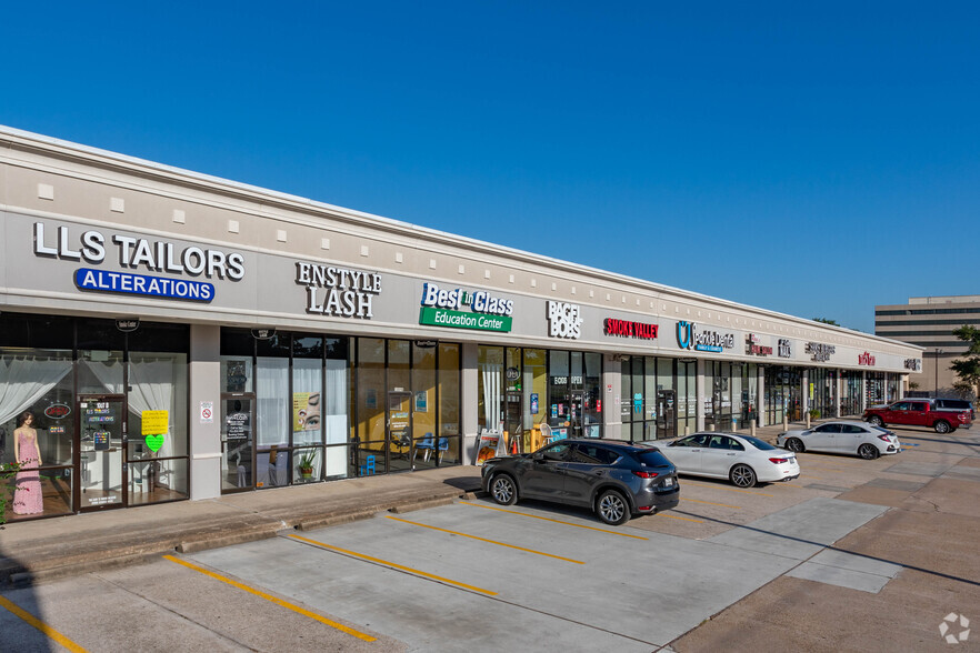 1001-1025 Dairy Ashford Rd, Houston, TX for rent - Building Photo - Image 3 of 9