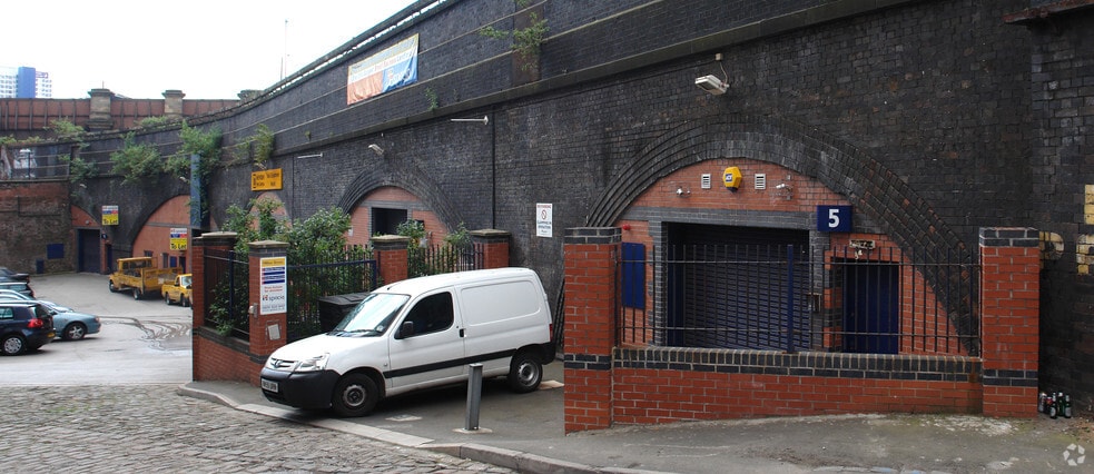 Millow St, Manchester to rent - Building Photo - Image 2 of 7