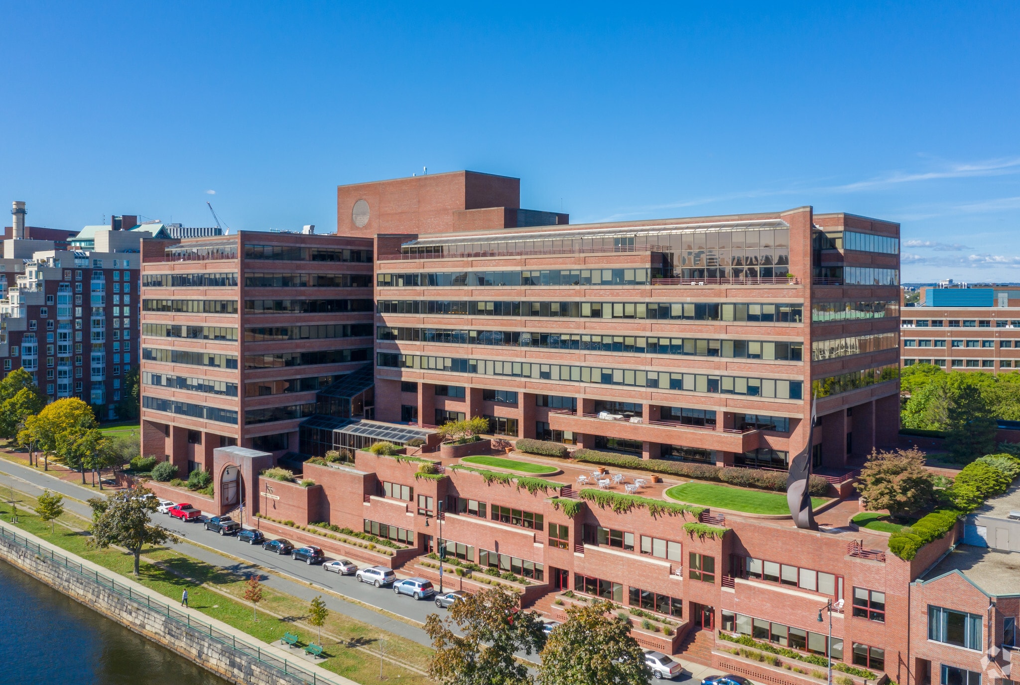 55 Cambridge Pky, Cambridge, MA to rent Primary Photo- Image 1 of 14