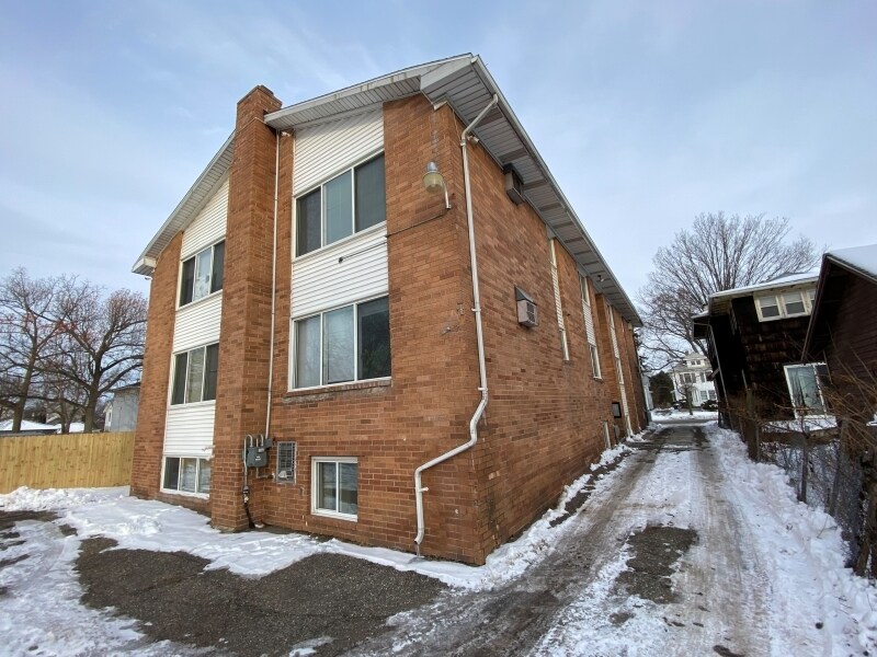 927 W Shiawassee St, Lansing, MI for sale Building Photo- Image 1 of 1