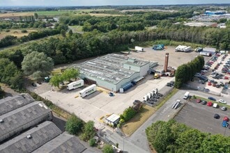 Gillibrands Rd, Skelmersdale to rent Building Photo- Image 2 of 2