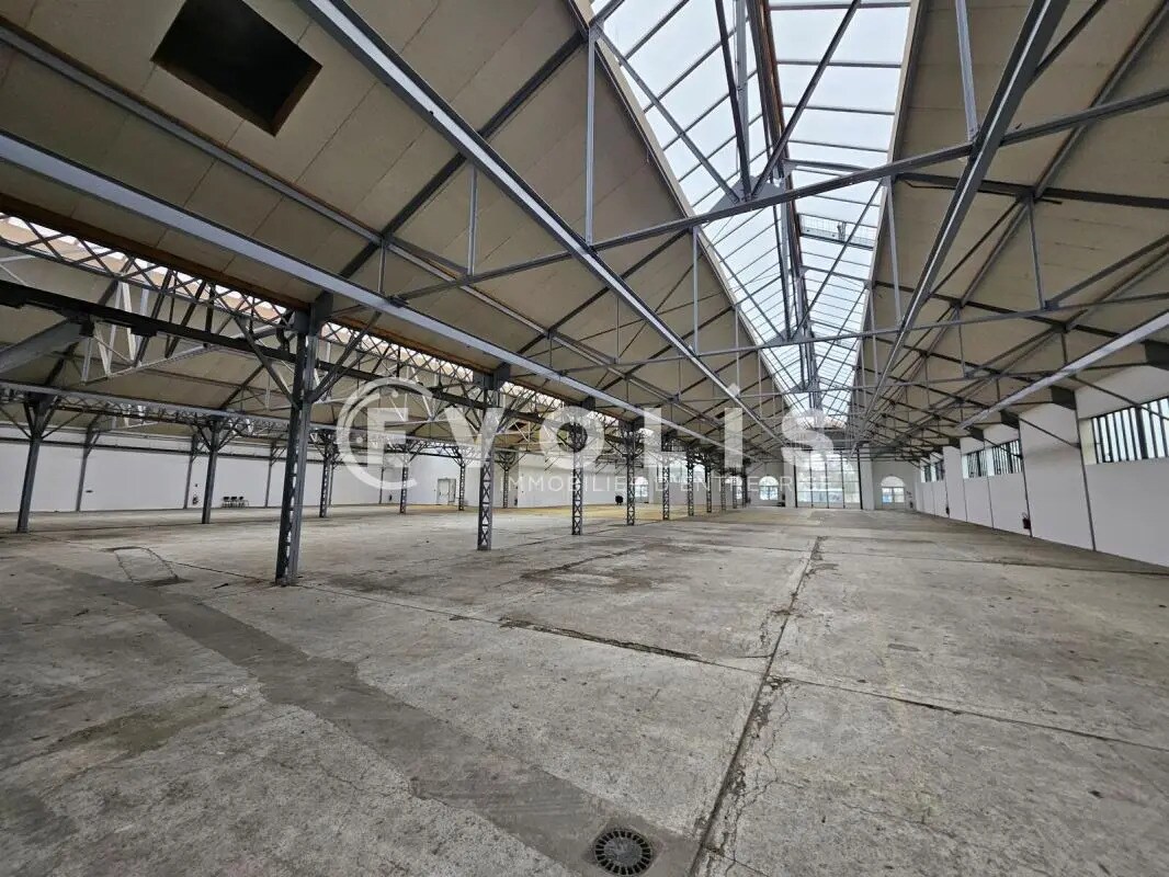 Light Industrial in Ivry-sur-Seine to rent Building Photo- Image 1 of 18
