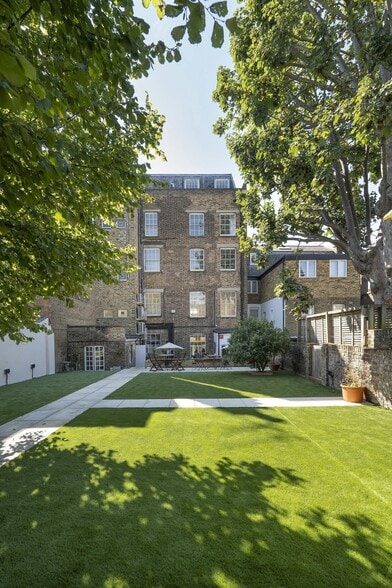 18-20 Hill Rise, Richmond to rent - Building Photo - Image 2 of 9