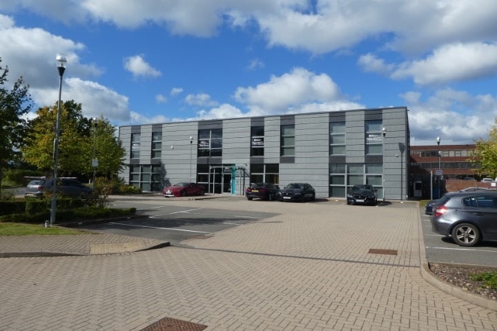 1 The Pavilions, Solihull to rent - Building Photo - Image 2 of 4