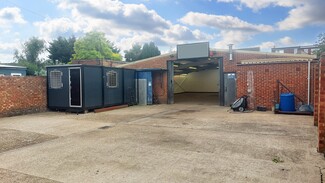 More details for 82 Douglas Rd, Havering - Light Industrial for Rent