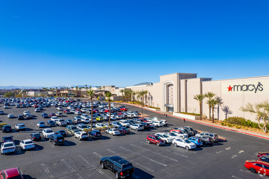 1300 W Sunset Rd, Henderson, NV for sale - Primary Photo - Image 1 of 1