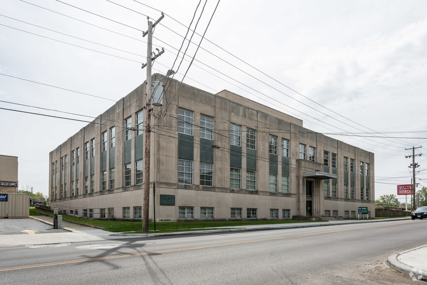 19 Mansfield Ave, Shelby, OH for sale - Primary Photo - Image 1 of 1