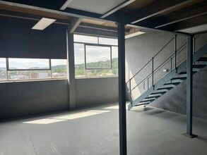 Westbourne St, High Wycombe to rent Interior Photo- Image 1 of 4