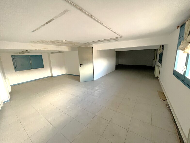 Carrer Rossell, 2, Manlleu, Barcelona for sale - Primary Photo - Image 1 of 1