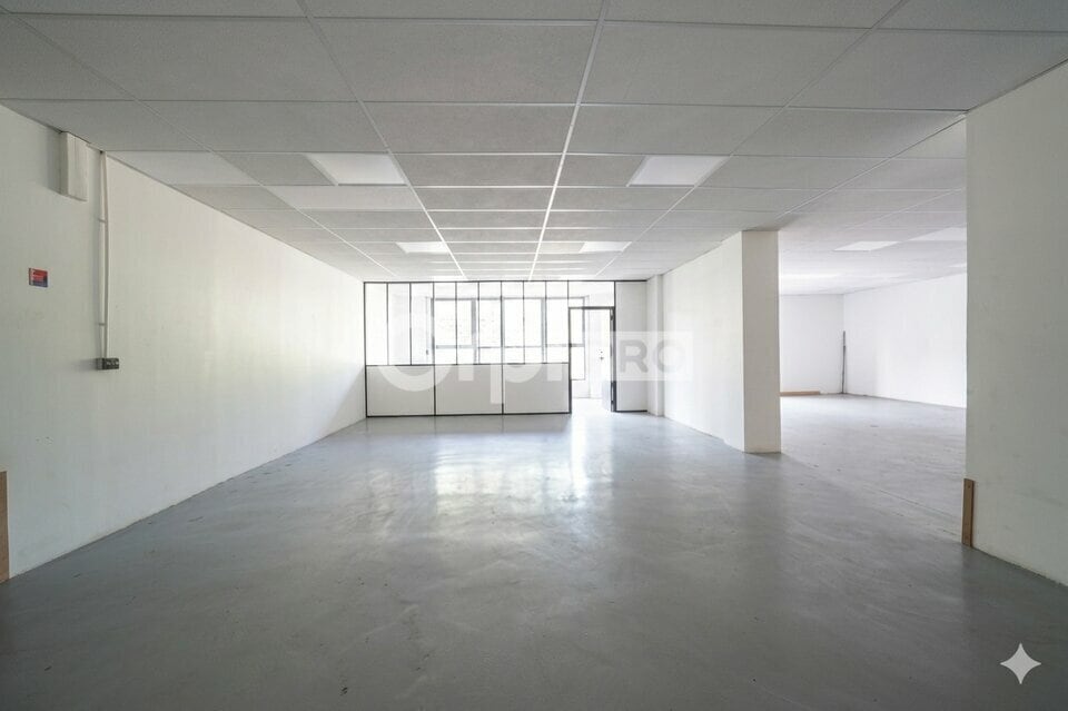 200 Avenue De La Gare, Marcilly-d'Azergues for sale Interior Photo- Image 1 of 13