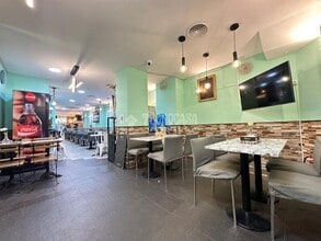 Retail in Barcelona, Barcelona to rent Interior Photo- Image 1 of 4