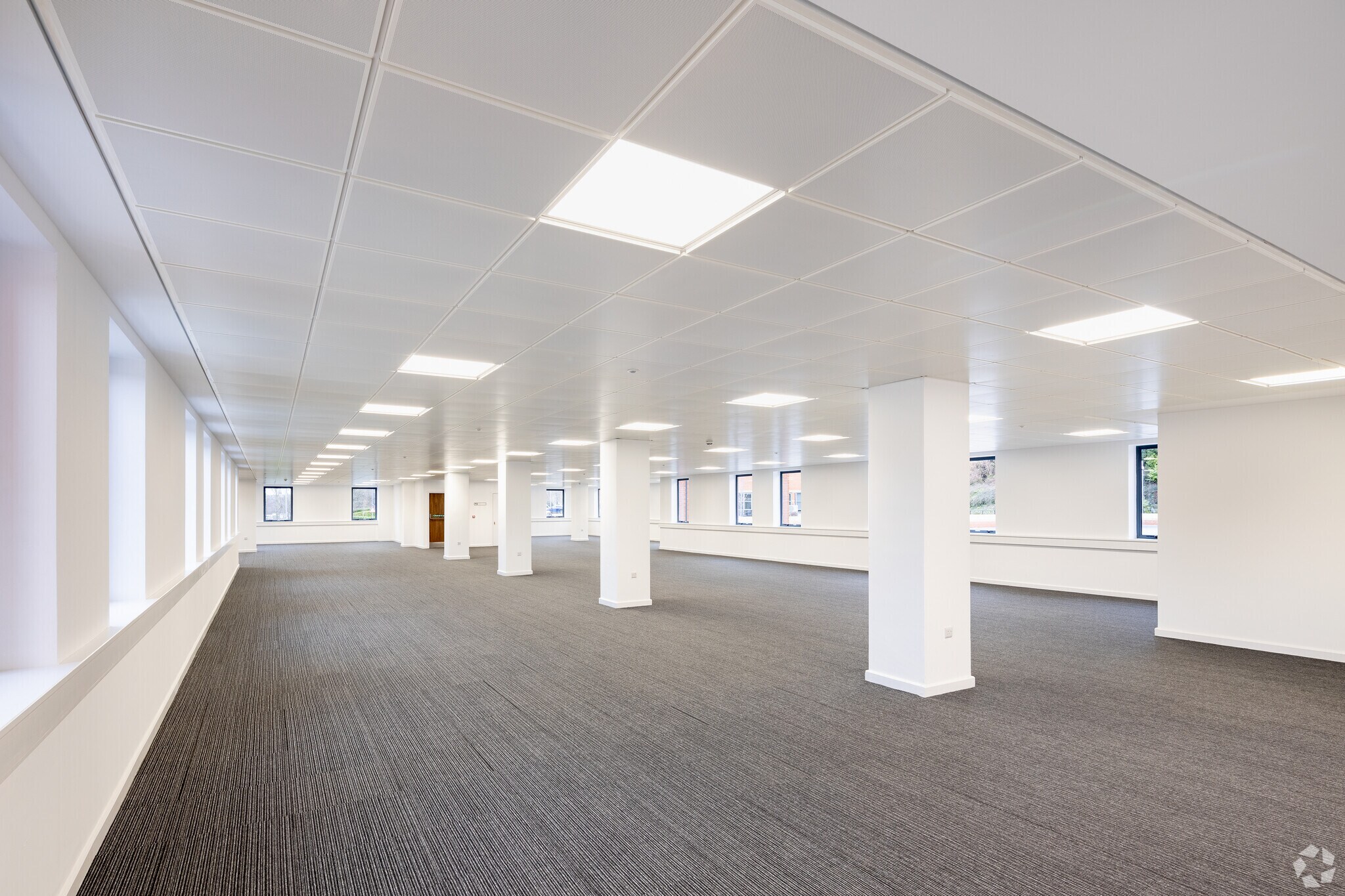 Redvers Close, Leeds to rent Interior Photo- Image 1 of 8