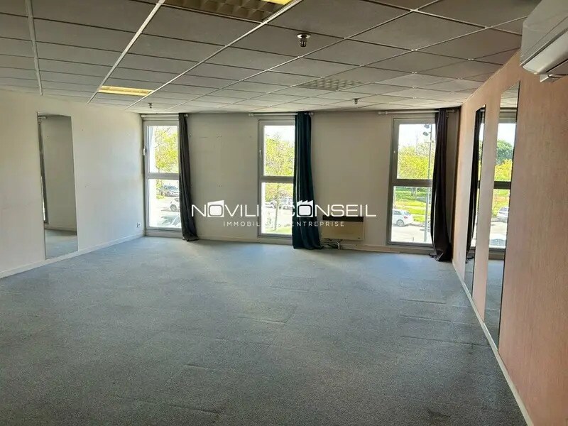 Office in Ramonville-Saint-Agne to rent Interior Photo- Image 1 of 6