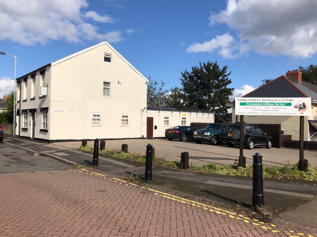 33 York St, Wolverhampton to rent Building Photo- Image 1 of 6