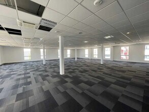 11 Rue Aimé Cotton, Saint-Priest to rent Interior Photo- Image 1 of 13