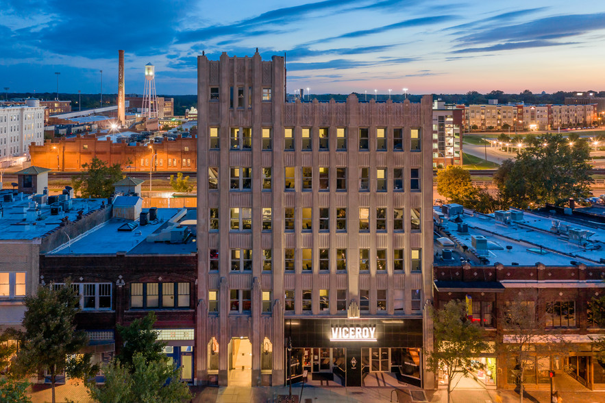 331-335 W Main St, Durham, NC for rent - Building Photo - Image 1 of 8