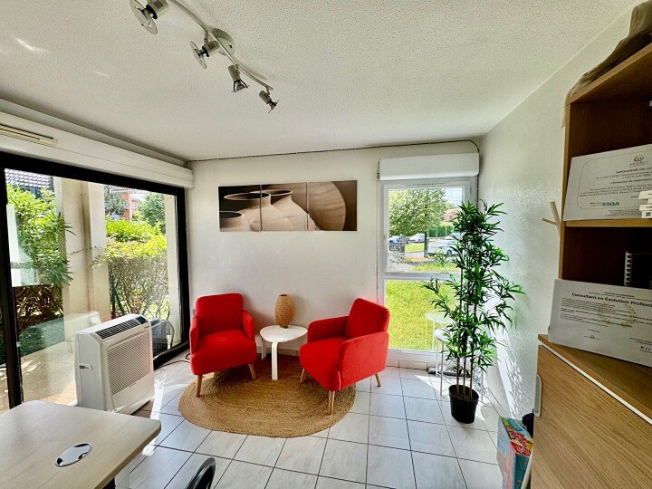 Office in Blagnac for sale Building Photo- Image 1 of 10