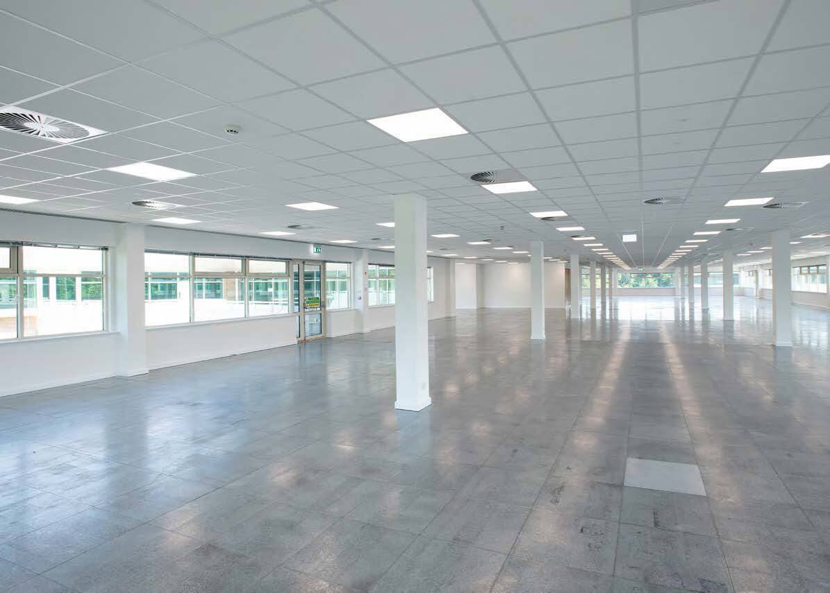 Office in Fareham to rent Interior Photo- Image 1 of 2