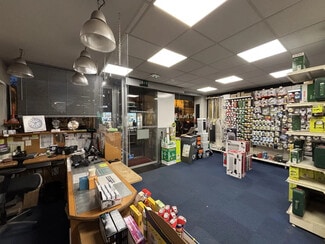 More details for 89 Avenue De La République, Montrouge - Retail to Rent